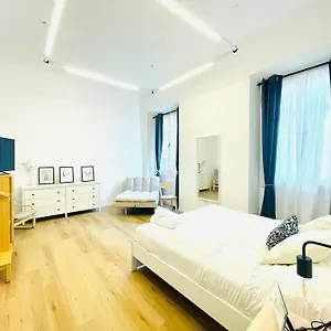 Larios Hostel Malaga